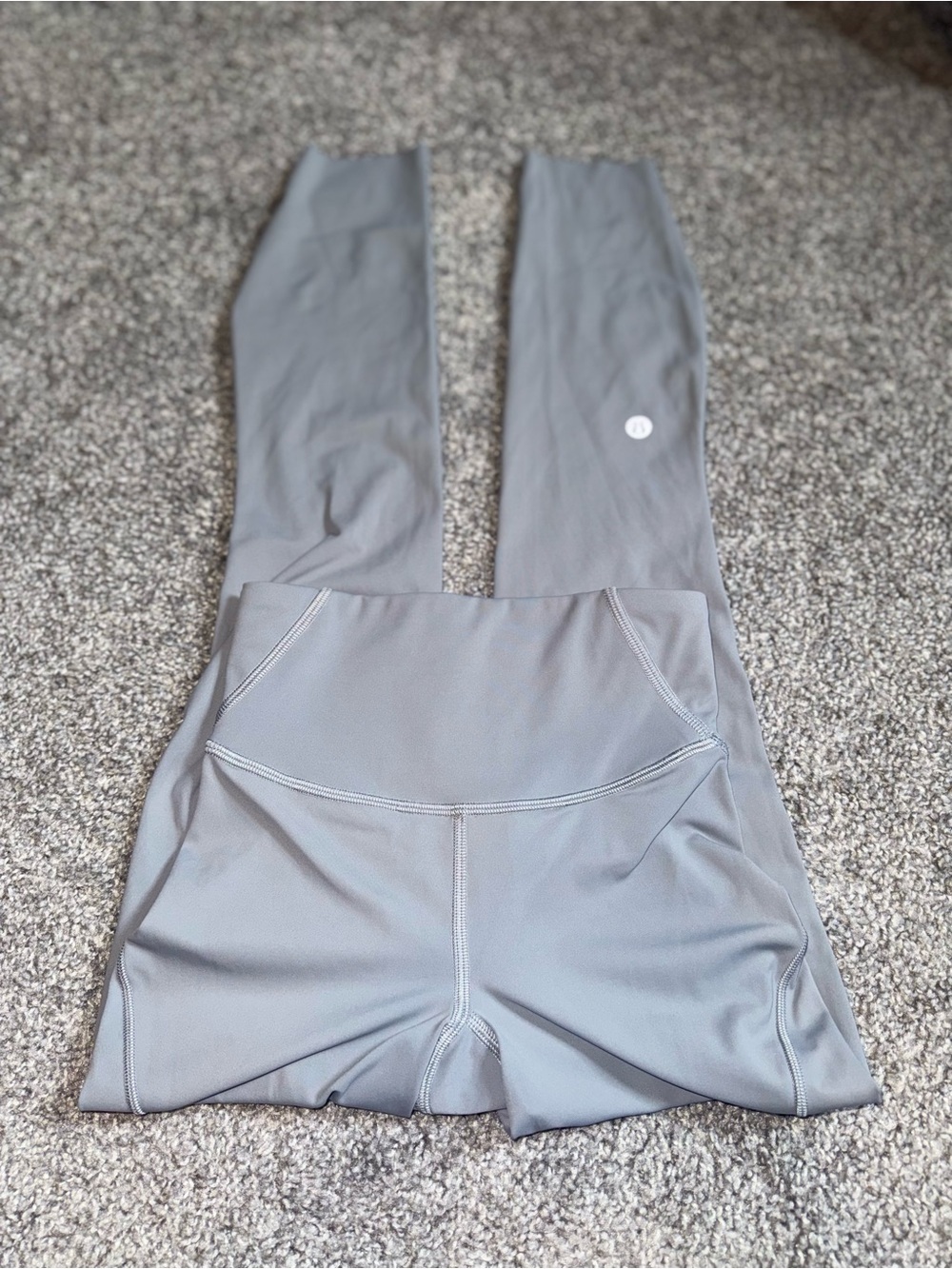 Women’s Lululemon Base Pace High Rise Grey 25" Rhino Grey Active Legging Sz 0